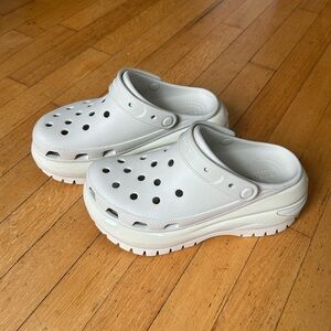 Mega Crush Clog Platform Crocs Size 8